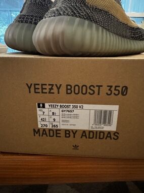 Adidas Yeezy Boost 350 V2 GY7657 - Olive/Black